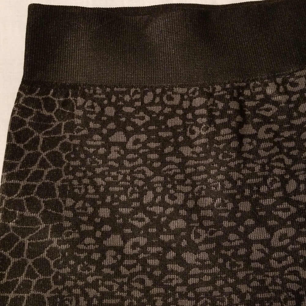 NEW Patterned Leggings - Yoga Pants